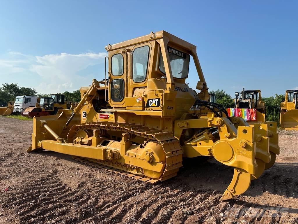 CAT D7G Buldozere pe senile