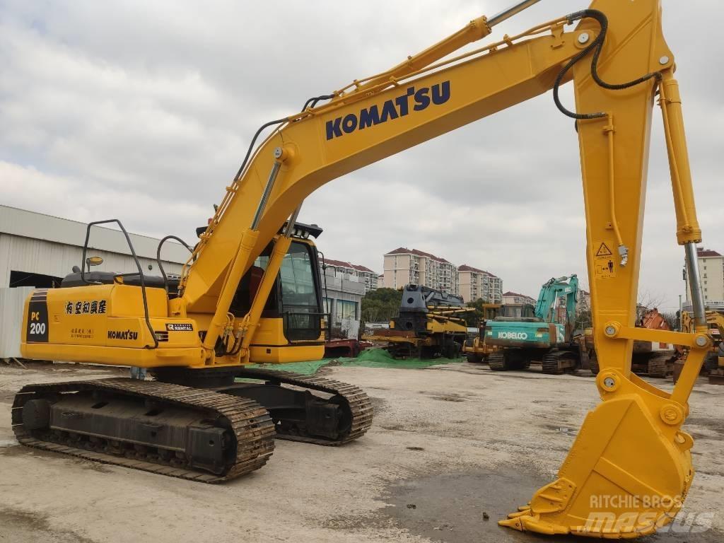 Komatsu PC 200-8 Excavatoare 7t - 12t