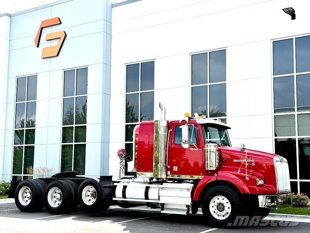 Western Star 4900 SB Autotractoare