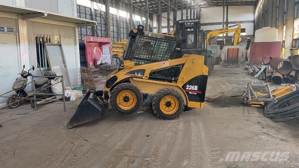 CAT 226 B Mini incarcator