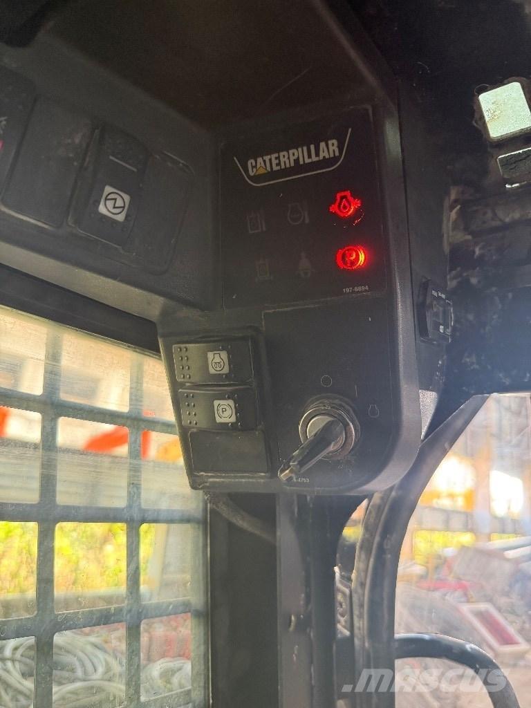 CAT 226 B Mini incarcator