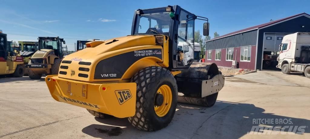 JCB VM 132 Compactoare sol
