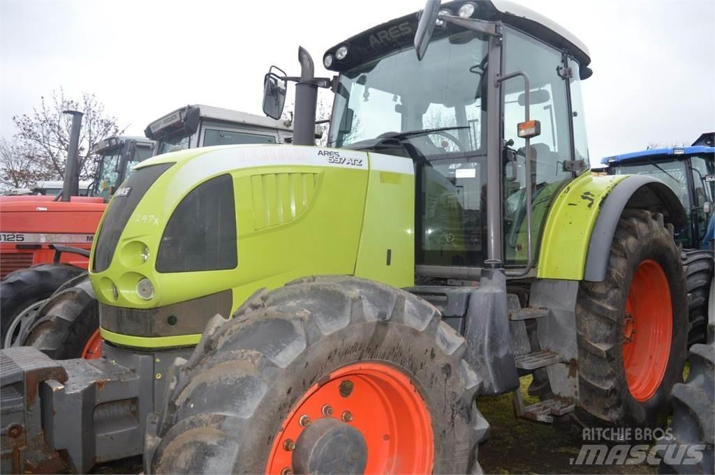 CLAAS Ares 697 ATZ Tractoare