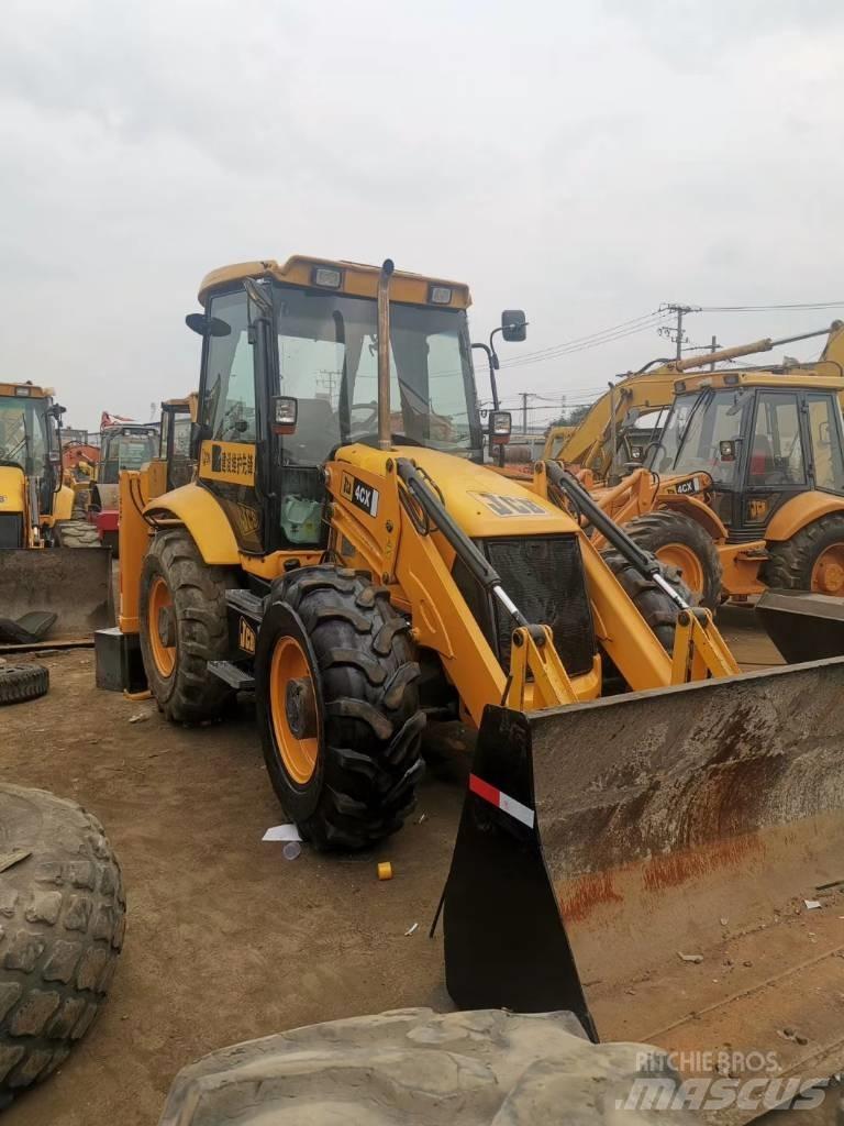 JCB 4 CX Buldoexcavatoare