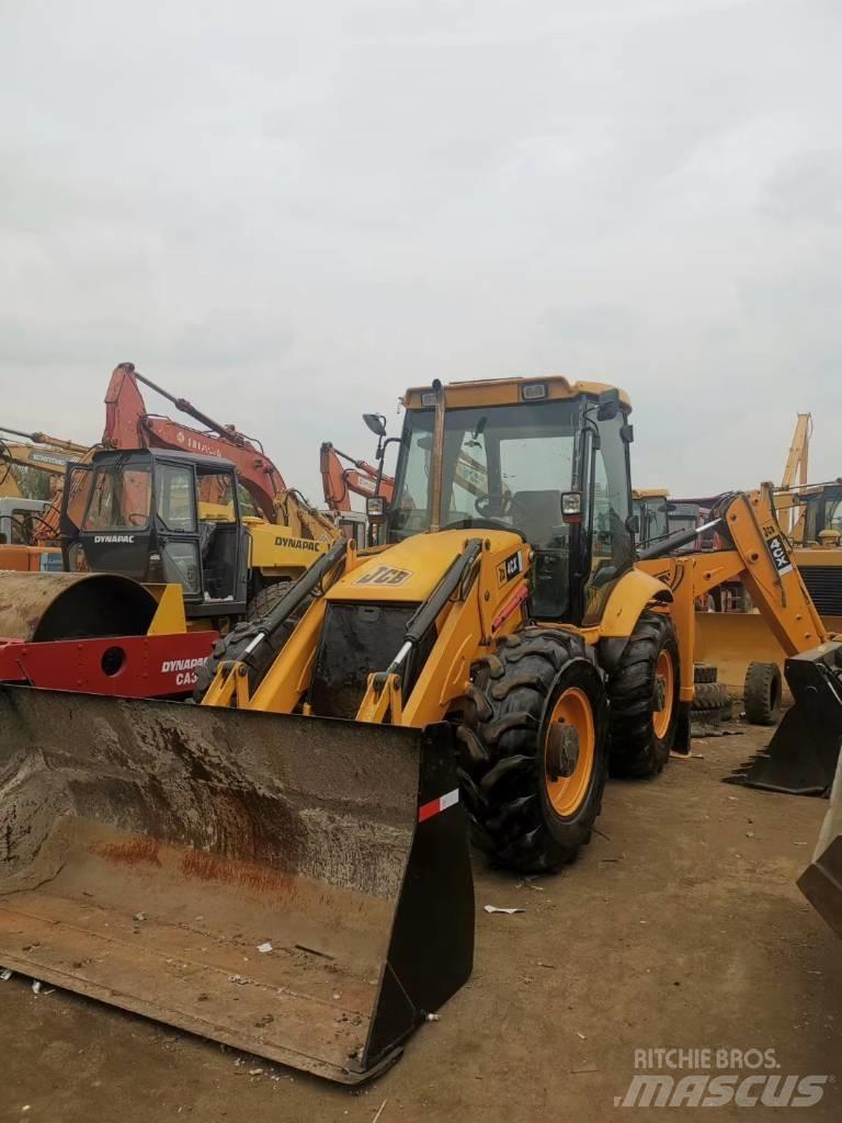 JCB 4 CX Buldoexcavatoare