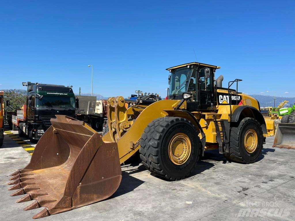 CAT 982 M Incarcator pe pneuri