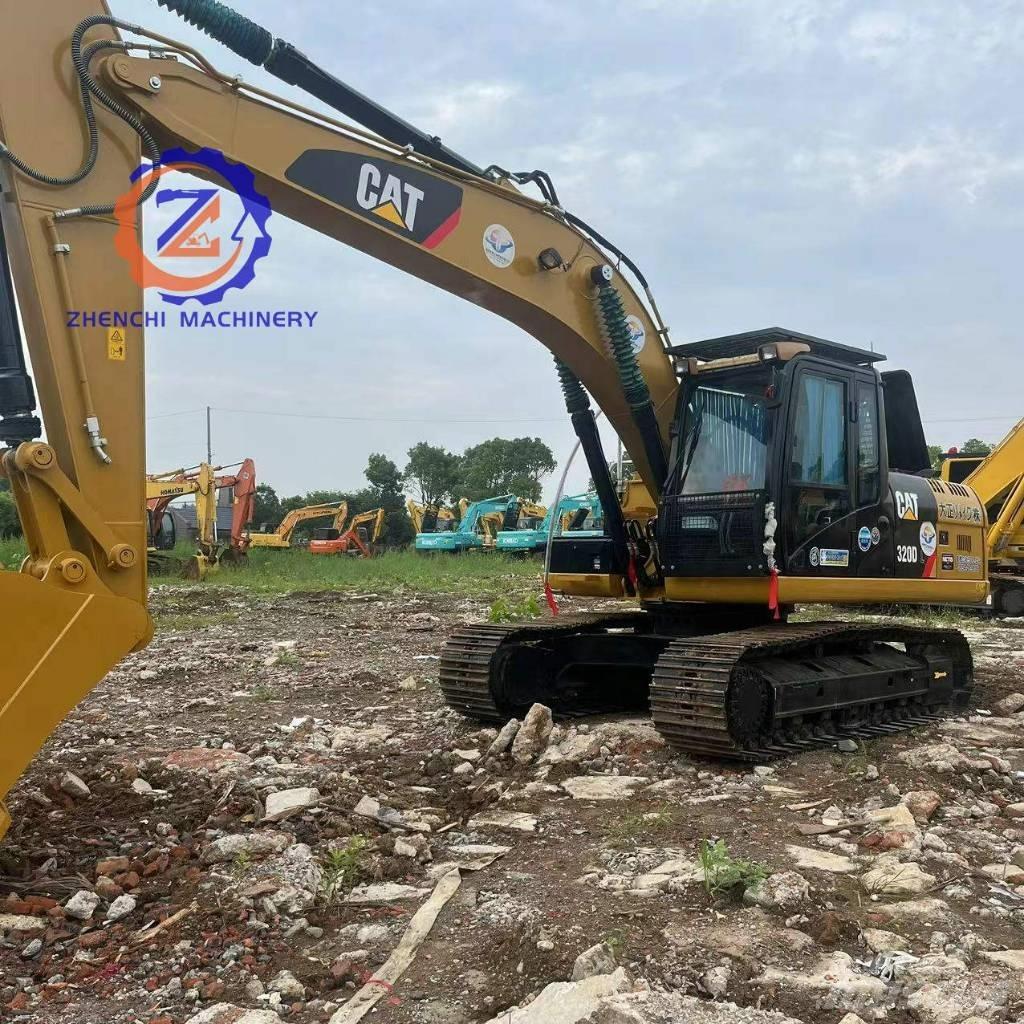 CAT 320 D2 Excavatoare pe șenile
