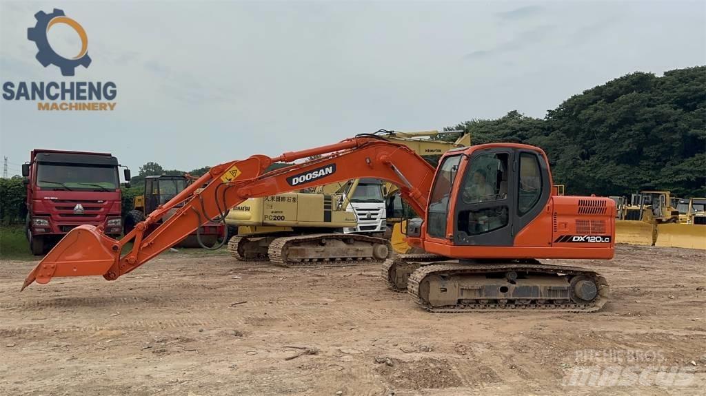 Doosan DX 120 Excavatoare 7t - 12t