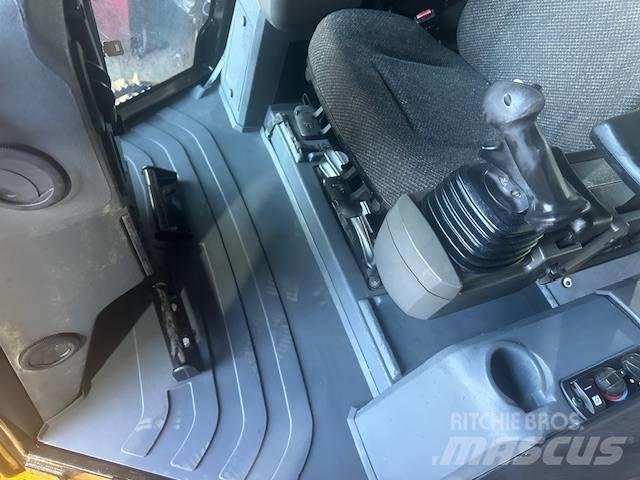 CAT D 5 Buldozere pe senile
