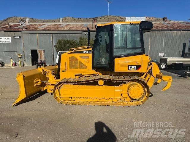 CAT D 5 Buldozere pe senile