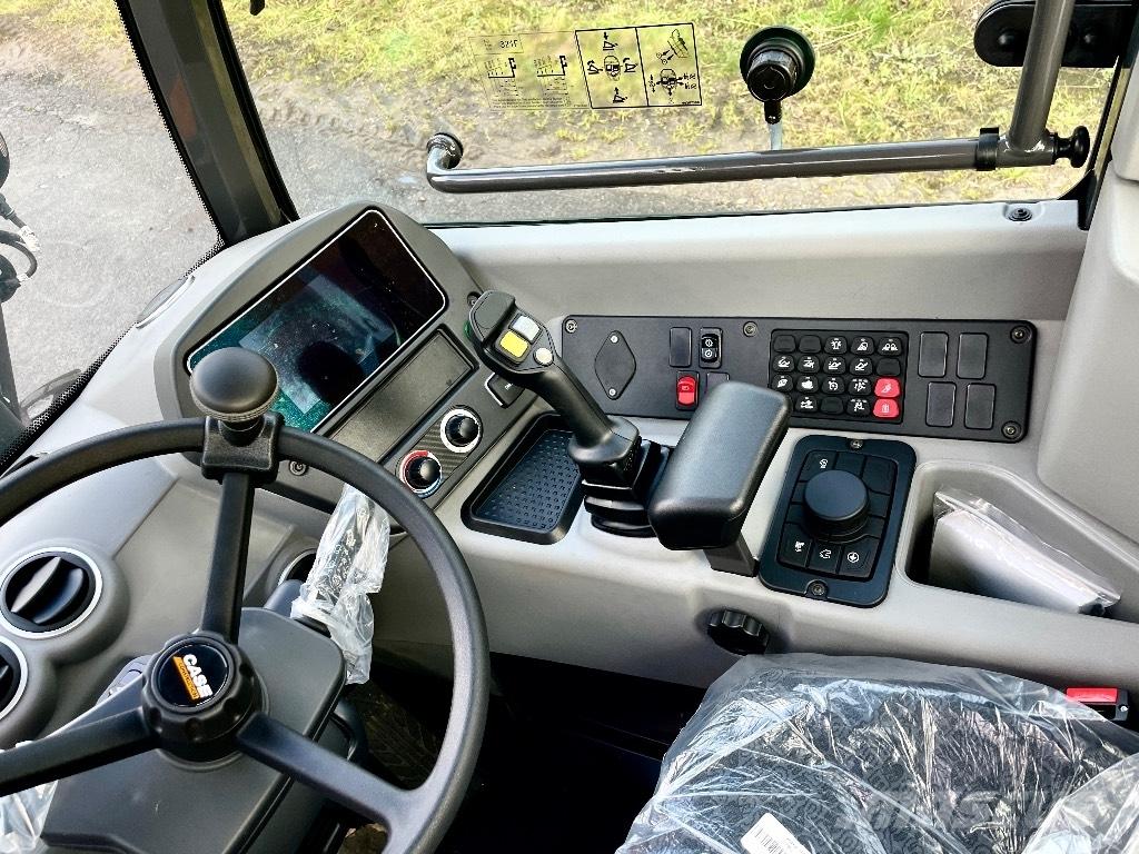 CASE 321 F Incarcator pe pneuri