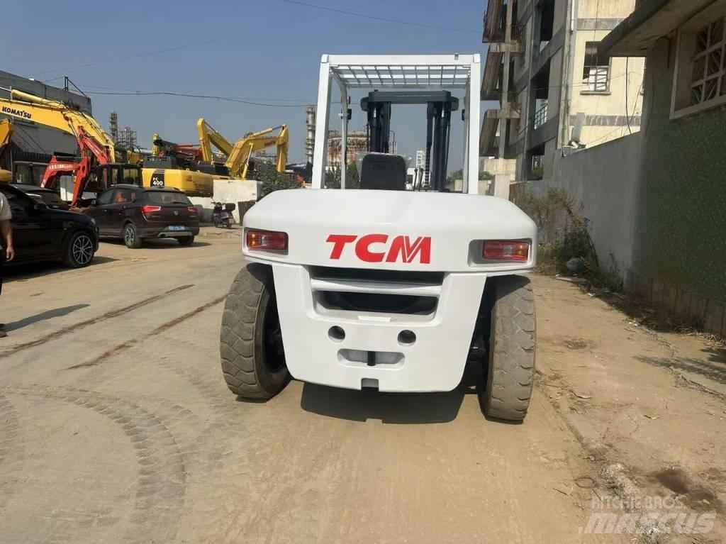 TCM FD 100 Z8 Stivuitoare telescopice