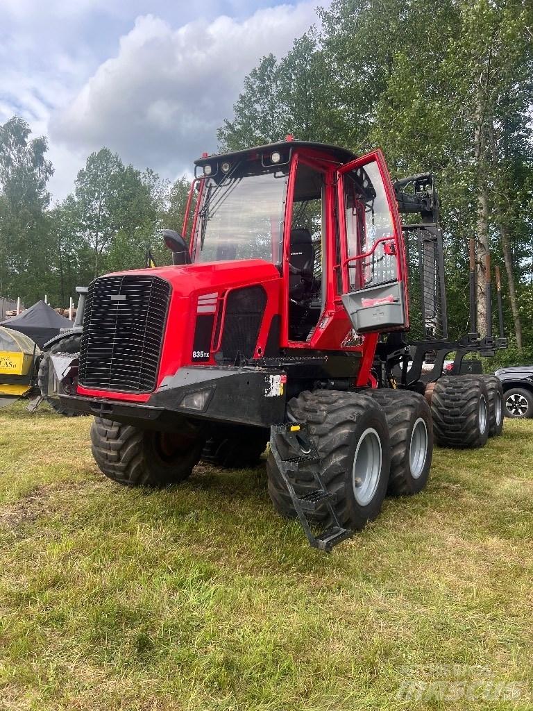 Komatsu 835 Transportoare