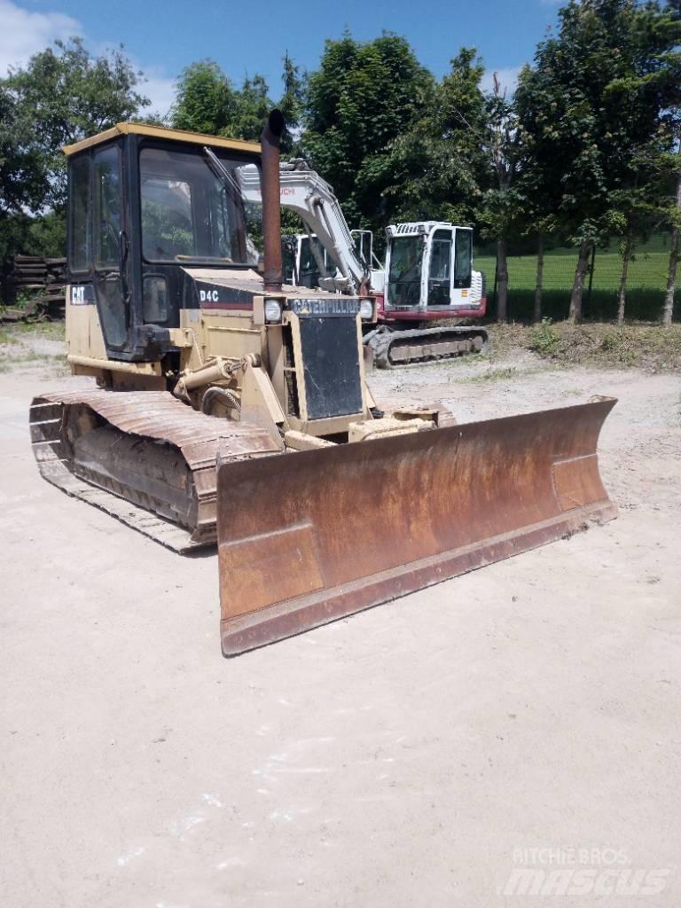 CAT D 4 C Buldozere pe senile