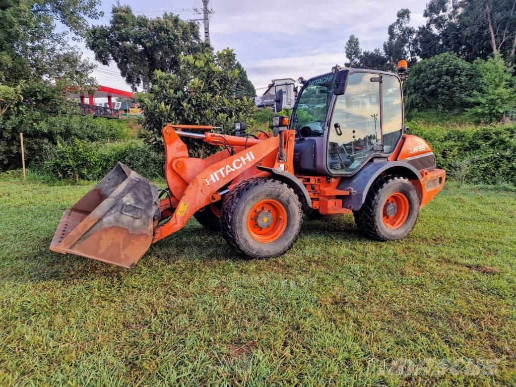 Hitachi ZW 95 Incarcator pe pneuri