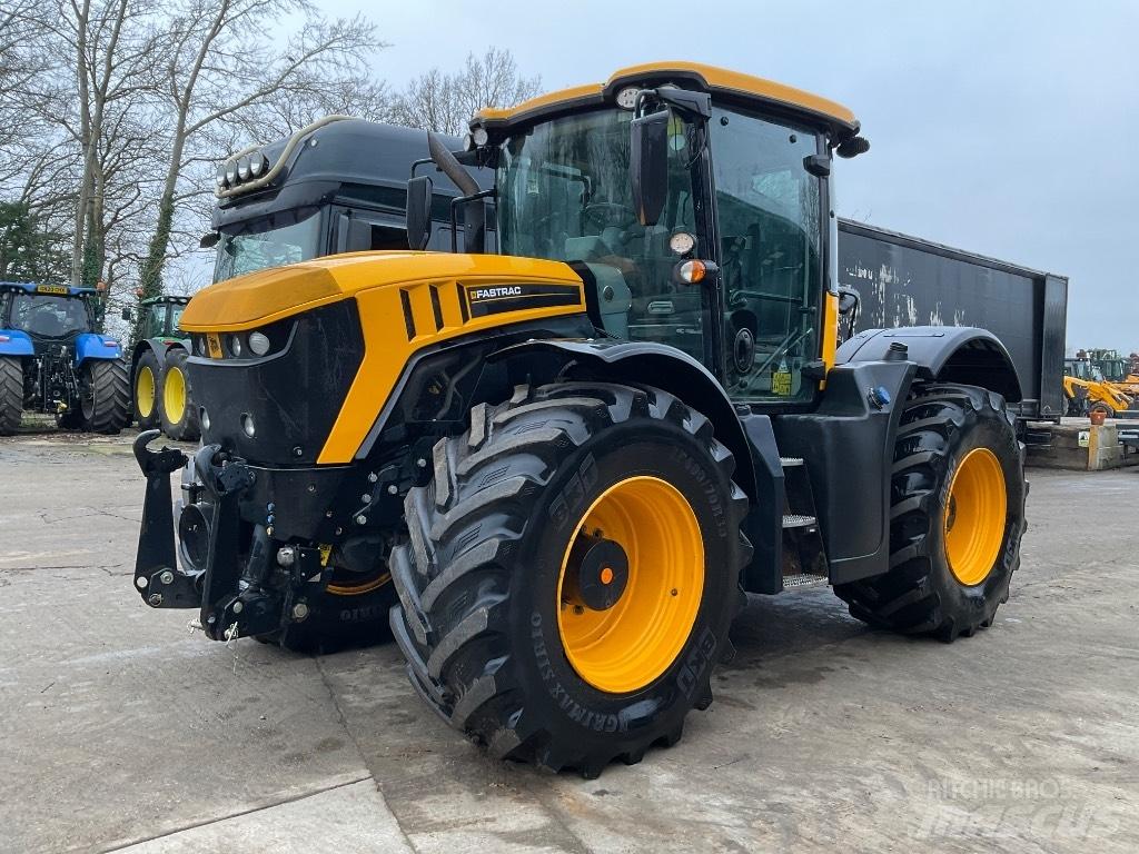JCB Fastrac 4220 Tractoare