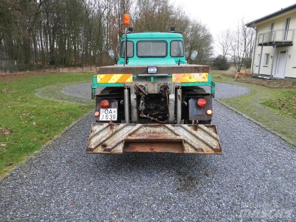 Unimog 406 Tractoare