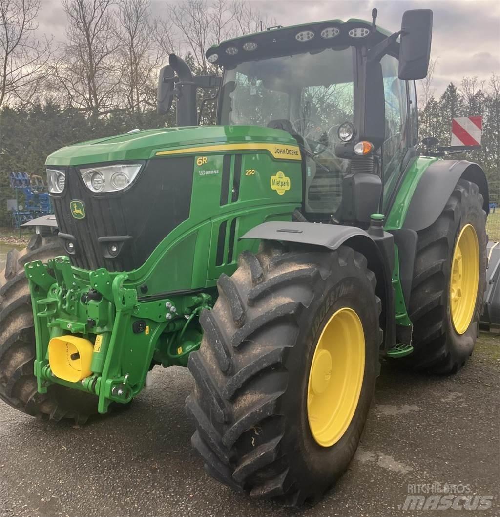 John Deere 6R 250 Tractoare