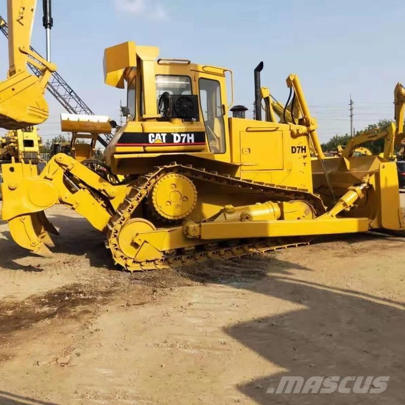 CAT D7H Buldozere pe senile