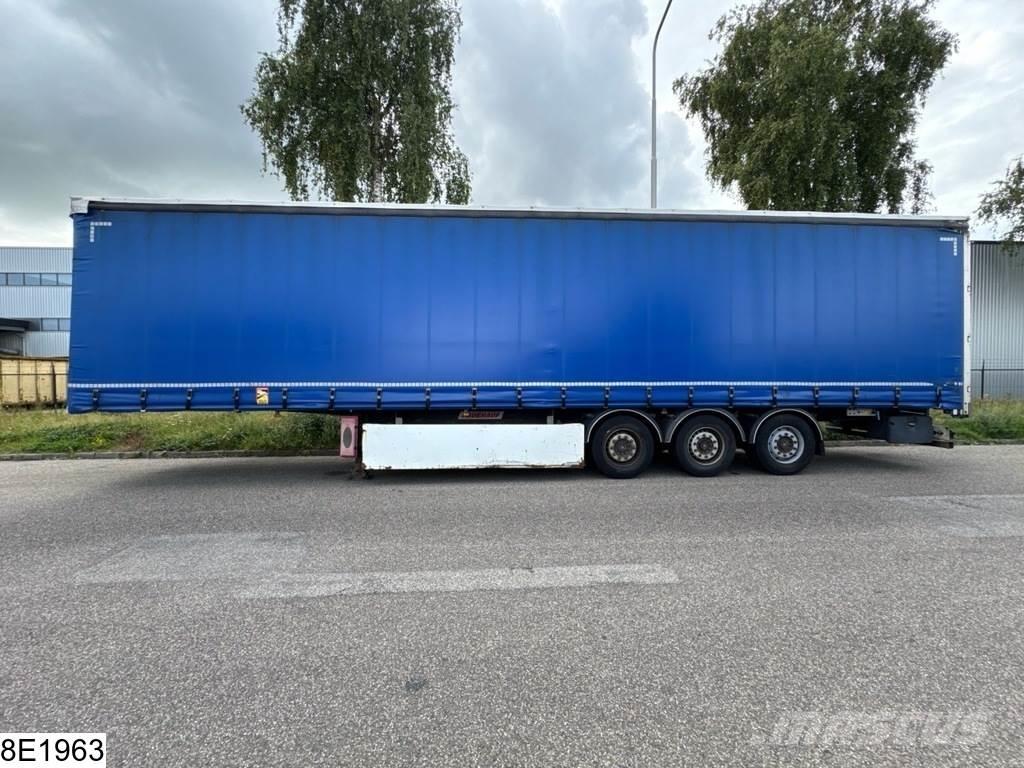 Fruehauf Tautliner Semi-remorca speciala