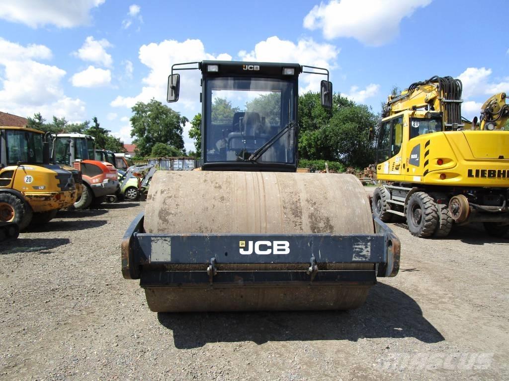 JCB VM 132  VM 137 Compactoare sol