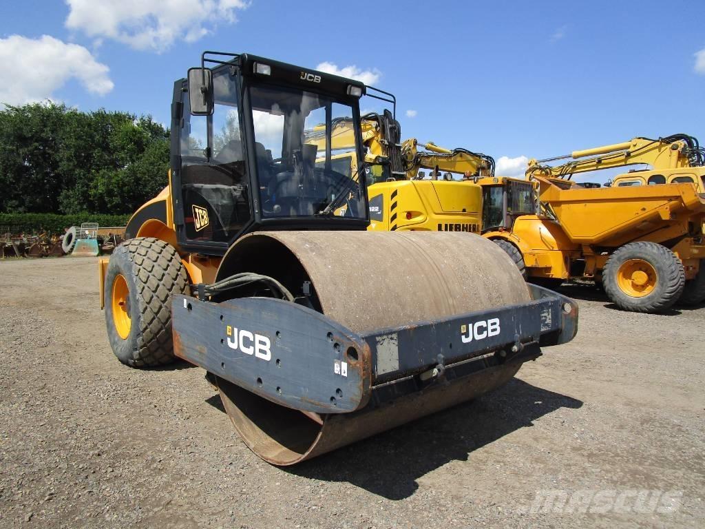 JCB VM 132  VM 137 Compactoare sol