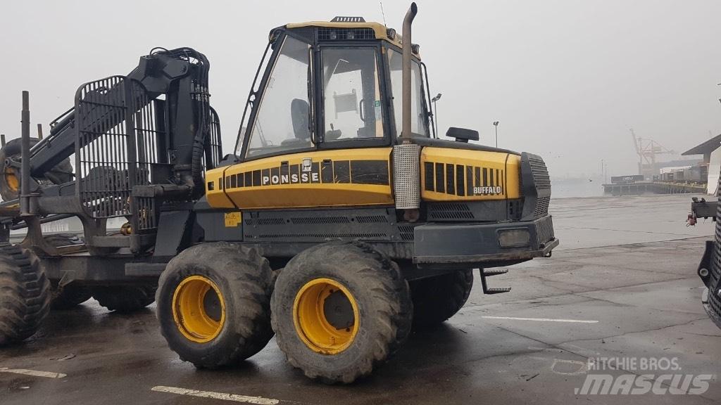 Ponsse Buffalo Transportoare