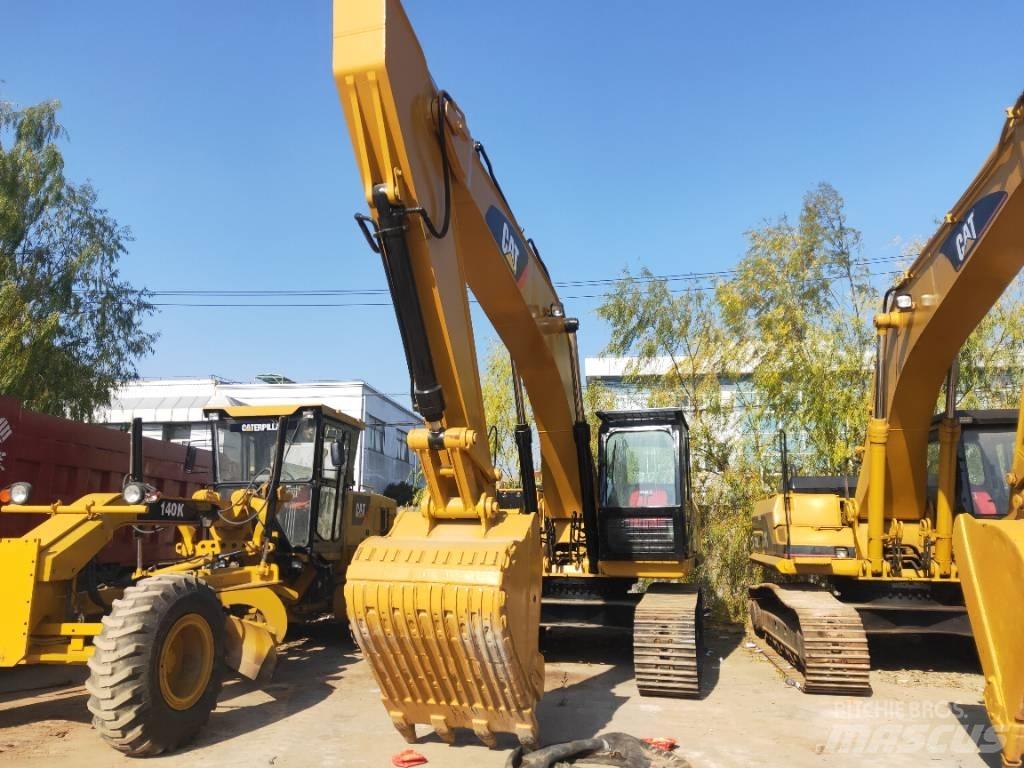 CAT 330 D Excavatoare pe șenile
