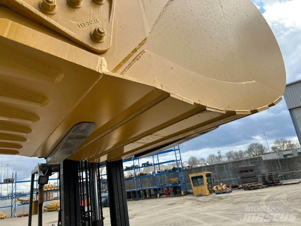 CAT 349E - UB Pistoane