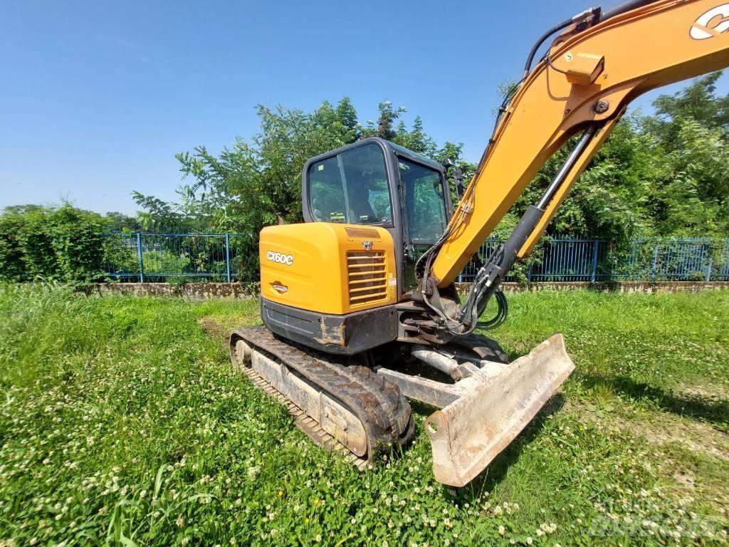 CASE CX60 Mini excavatoare < 7t