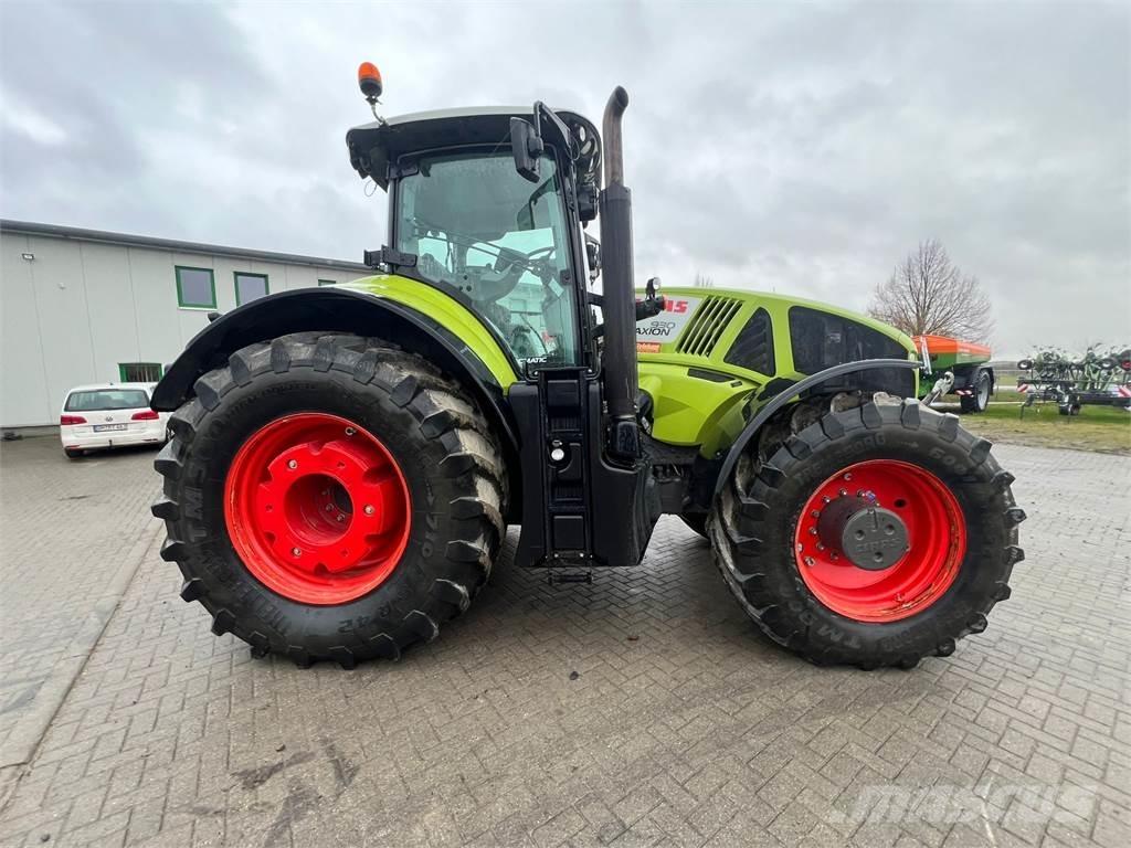 CLAAS Axion 930 Tractoare
