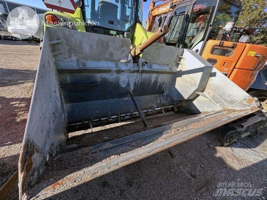 CLAAS Arion 410 Tractoare