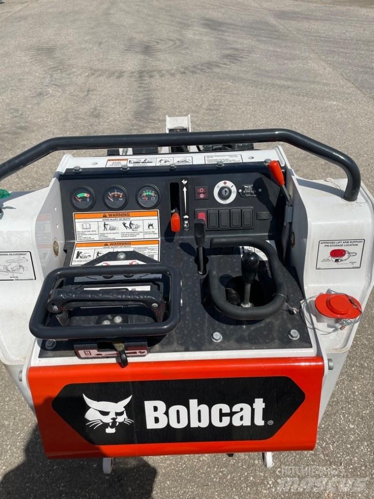Bobcat MT 55 Încarcatoare cu excavator