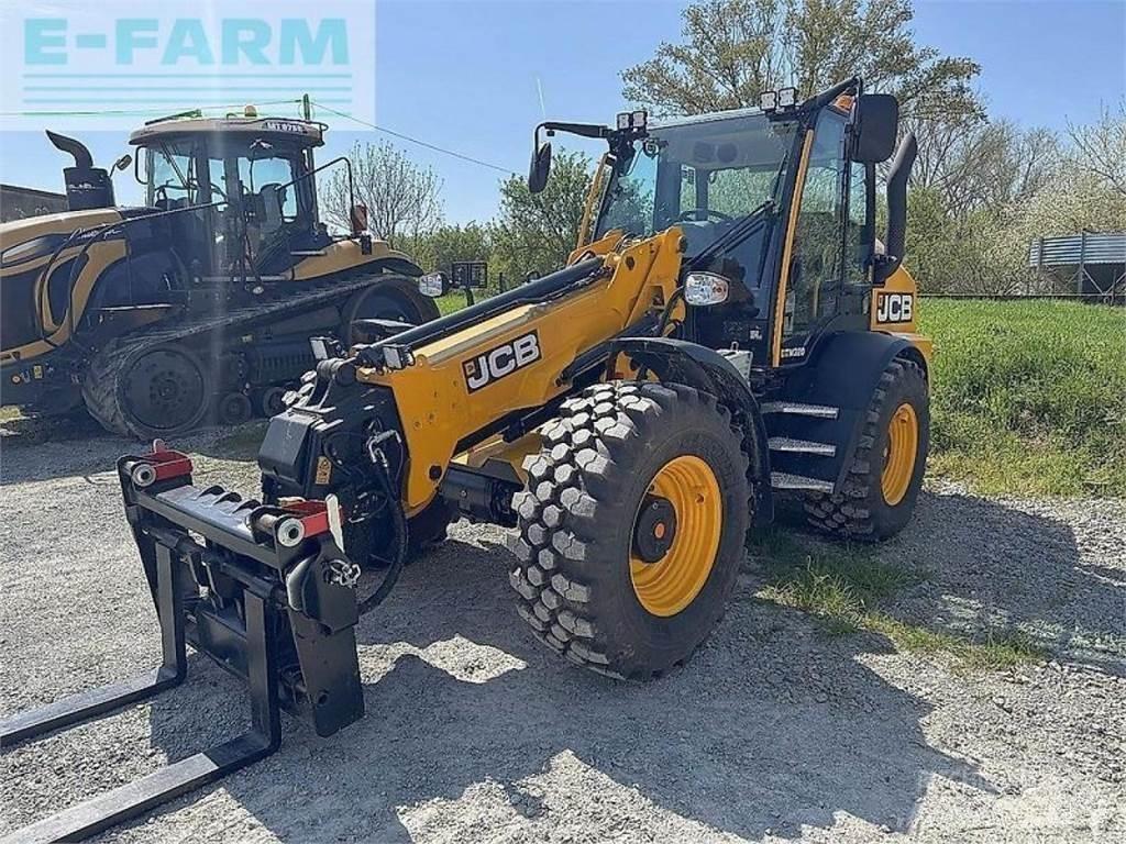 JCB tm 320 agri Incarcator pe pneuri