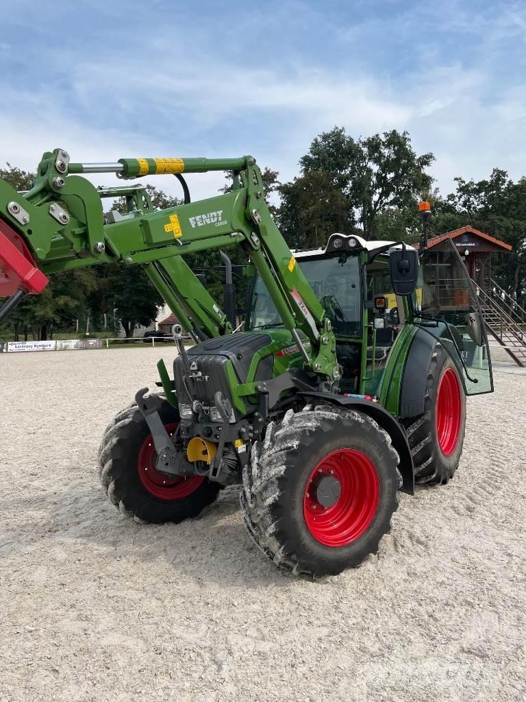 Fendt 211 Vario Tractoare