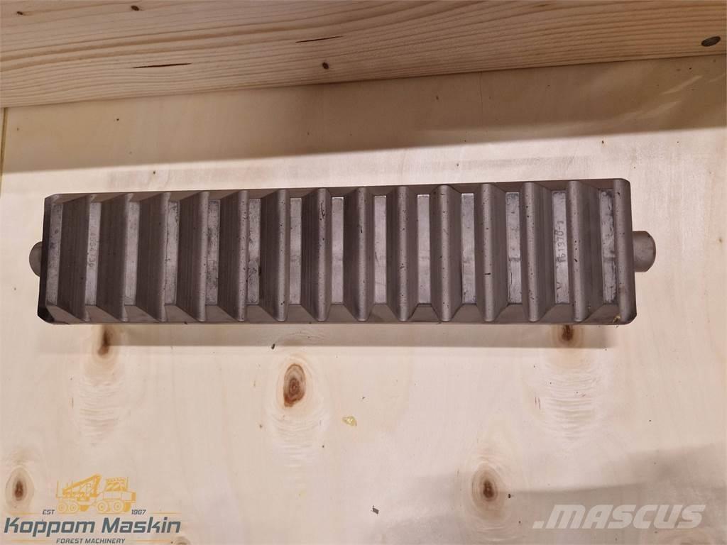  FMG/Ösa Cranab 290 Macarale pentru culegatoare