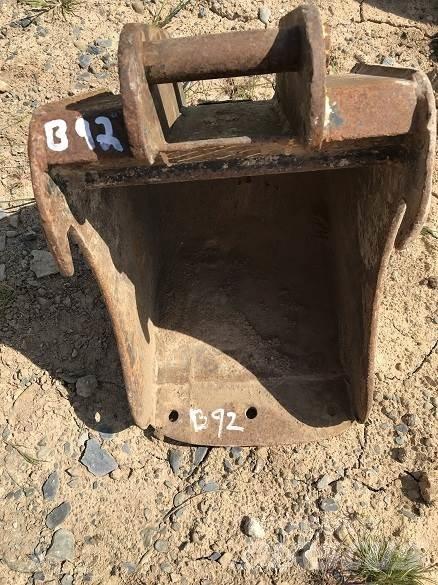  12 BUCKET, 30mm PINS Pistoane