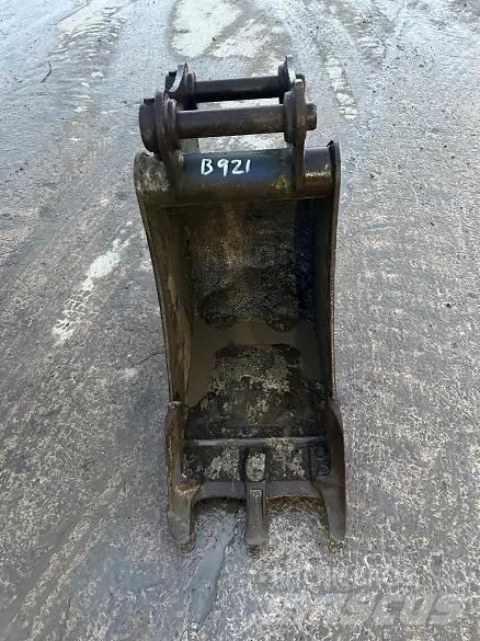  18 BUCKET, 50mm PINS Pistoane