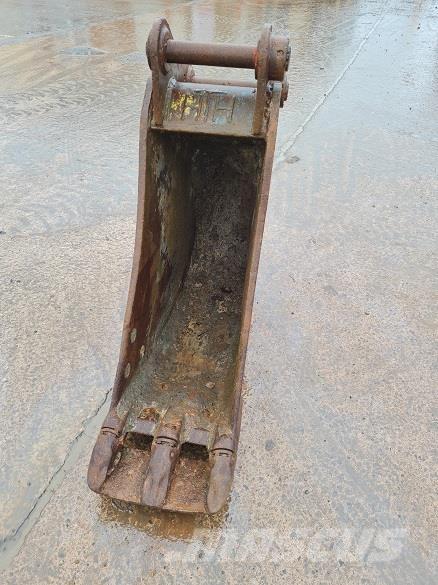  18 BUCKET, 60mm PINS Pistoane