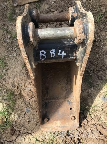  9 BUCKET Utilaje construcții - Altele