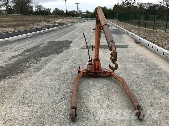  ENGINE HOIST Utilaje construcții - Altele