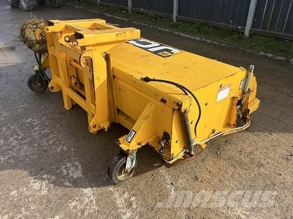 JCB SWEEPER SC240 Utilaje construcții - Altele