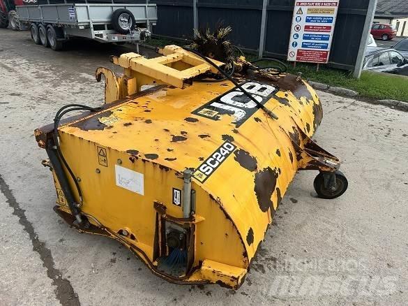 JCB SWEEPER SC240 Utilaje construcții - Altele