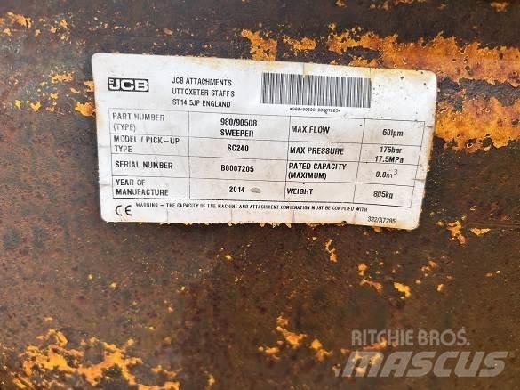 JCB SWEEPER SC240 Utilaje construcții - Altele