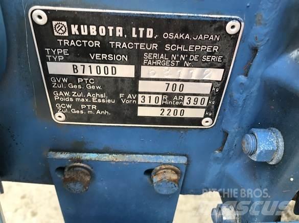 Kubota B7100D Buldoexcavatoare
