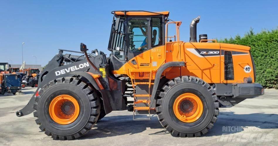 Doosan DL300-5 Incarcator pe pneuri