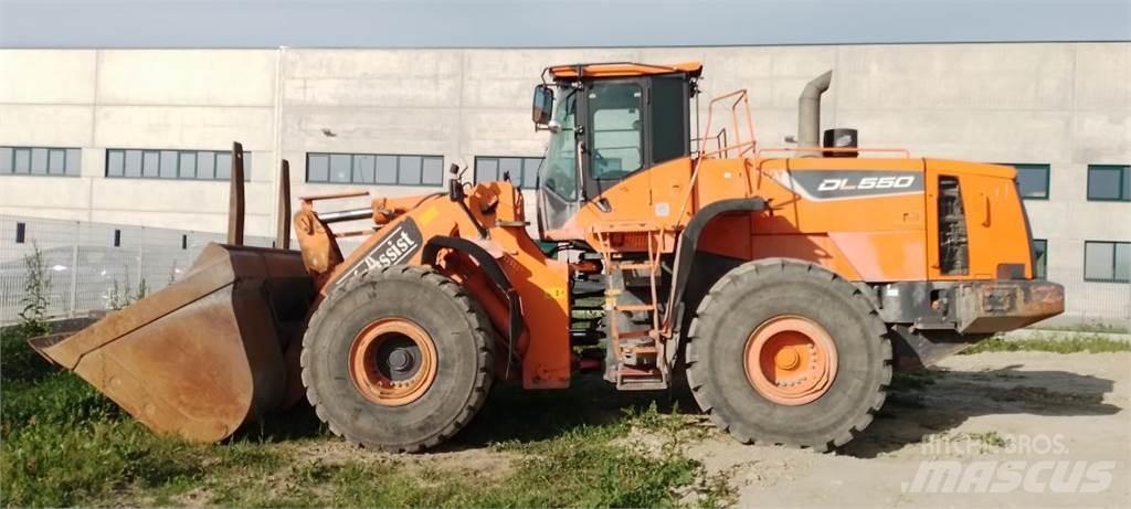 Doosan DL550-5 Incarcator pe pneuri
