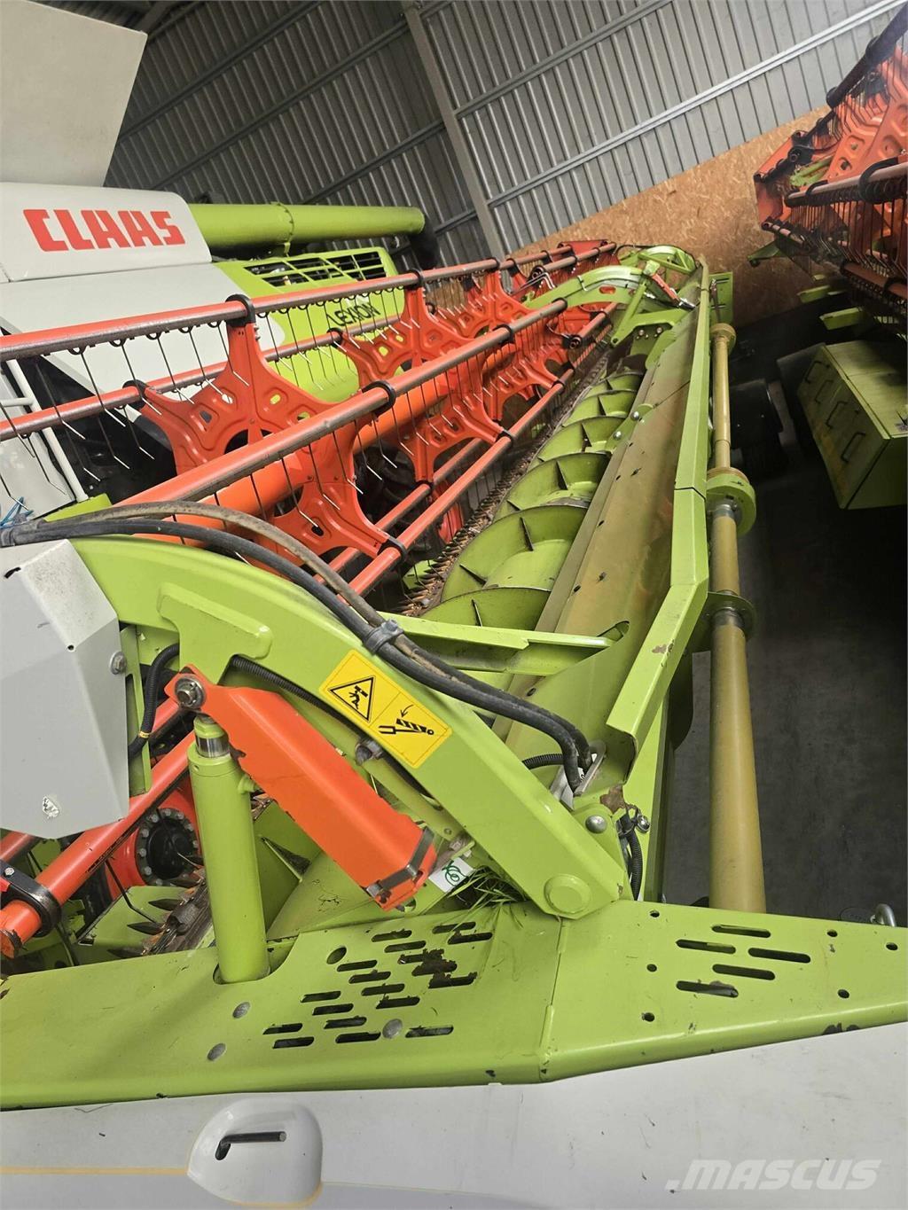 CLAAS Lexion 770TT Combine de secerat