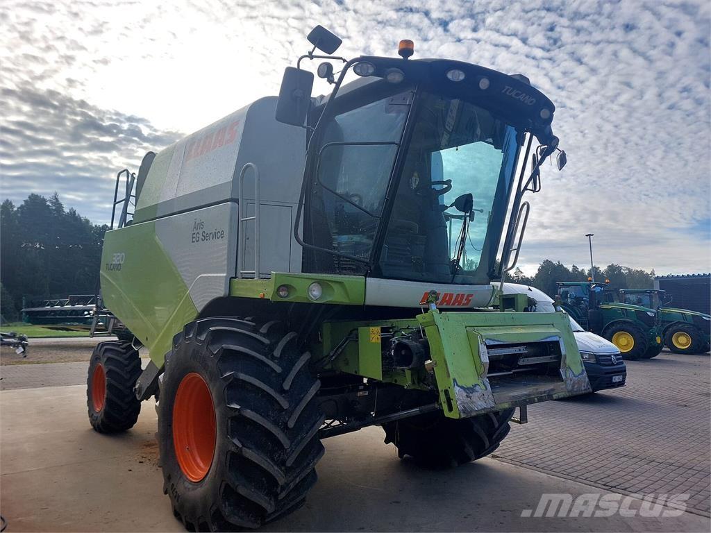 CLAAS Tucano 320 Combine de secerat