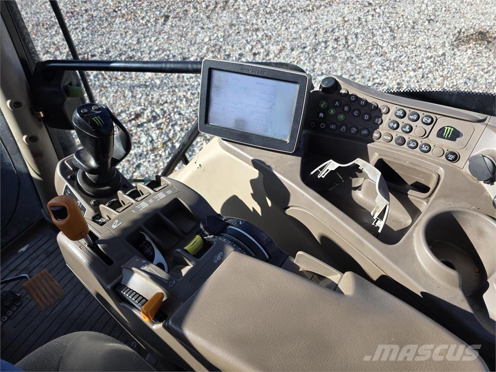 John Deere 6210R Tractoare
